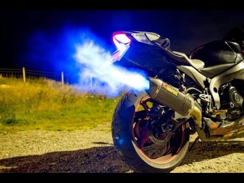 petardeo de moto
