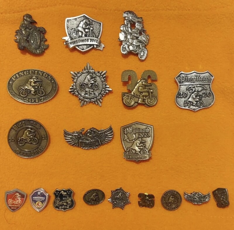 Colección de pins de Pingüinos